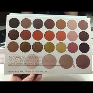 Eyeshadow pallete